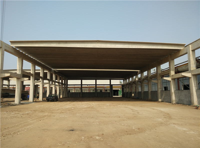 纺织车间双T板吊装